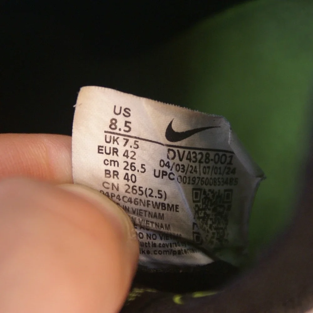 Nike Tiempo Legend 10 Elite FG Soccer Cleats Silver Volt DV4328-001 Mens 8.5 - Picture 6 of 16